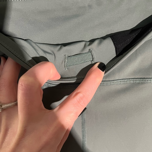 Vuori Stride Leggings - size XL - Picture 7 of 16